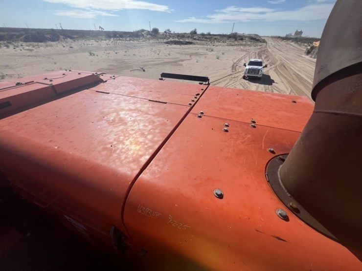 2018-hitachi-zx870-image-50