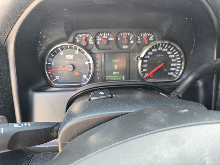 2017-gmc-sierra-3500-image-58