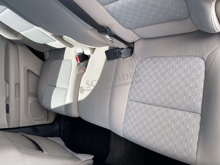 2013-ford-explorer-image-50