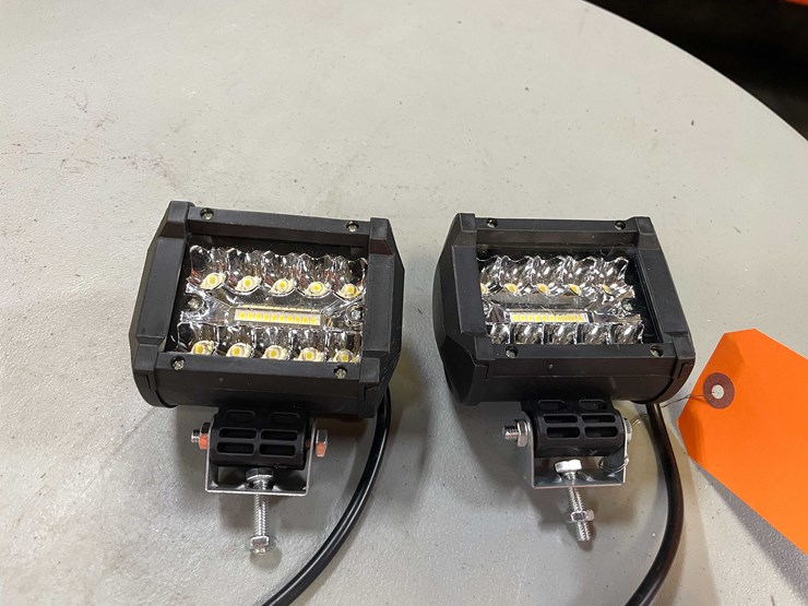 #8529-•-(2)-led-work-lights,-200-watt,-12/24vdc-(pr12)-image-1