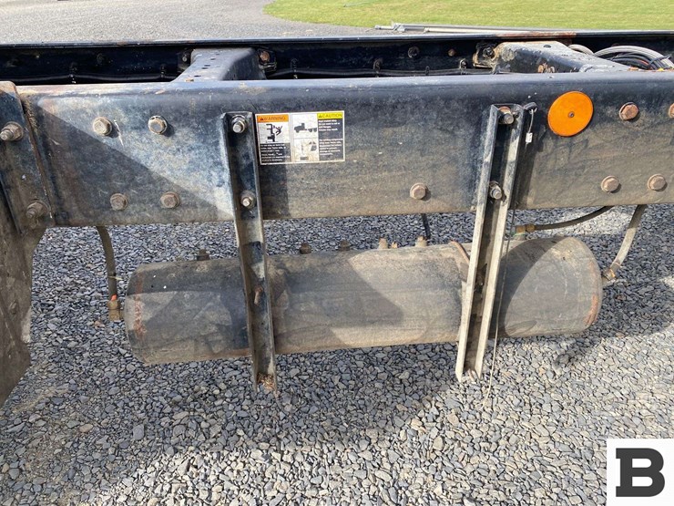 2017-kenworth-t880-image-14