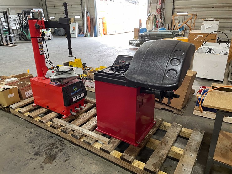 #8524-•-tire-changer-(e)-image-1