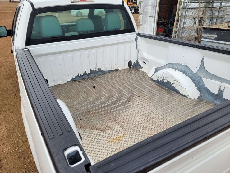 2011-ford-f150-image-17