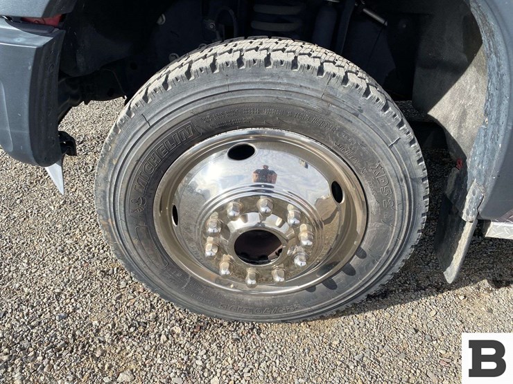 2011-ford-f450-image-13