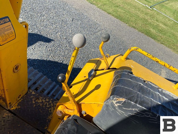 john-deere-555-image-38