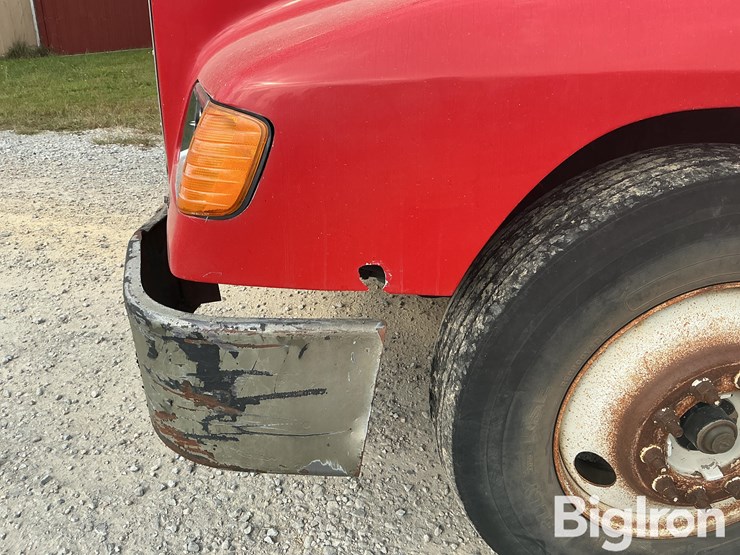 1994-freightliner-fld120-image-18