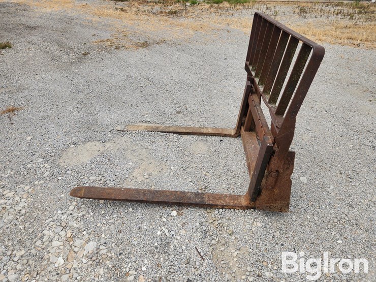 48"-pallet-forks-image-8