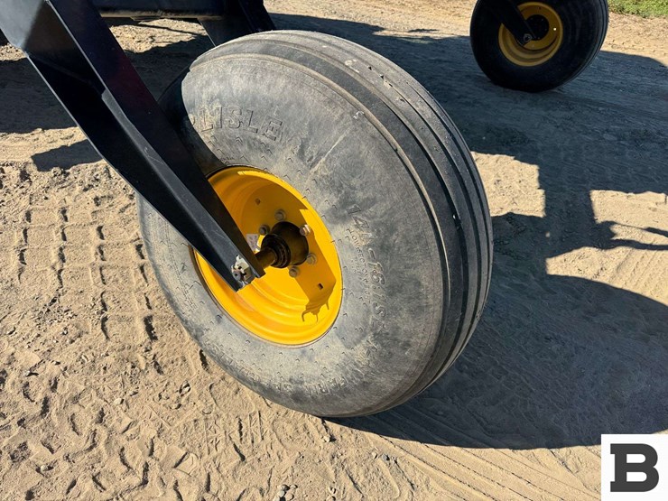 2015-new-holland-speedrower-260-image-33