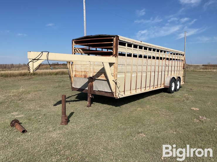 1990-titan-7x24-image-1