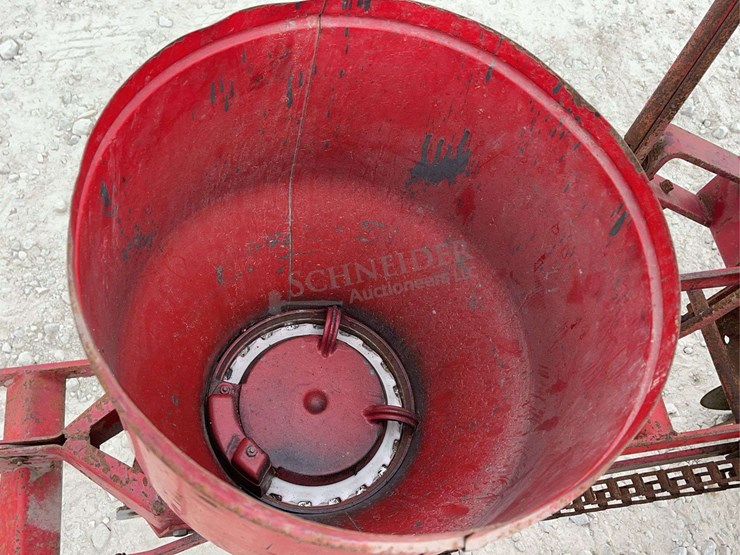 massey-ferguson-4-image-16