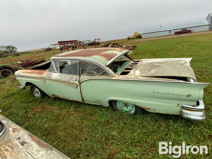 1957-ford-fairlane-500-classic-car-image-8