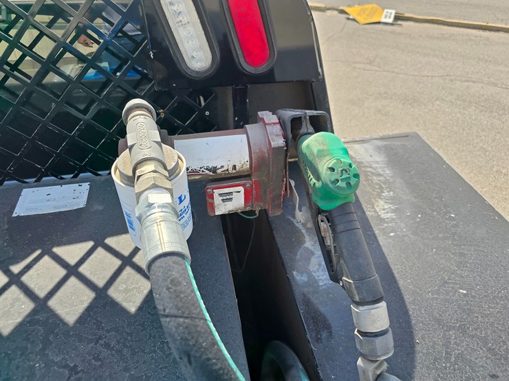 2017-gmc-sierra-3500-image-77