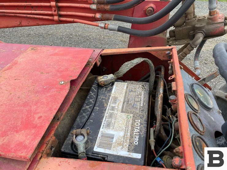 1976-massey-ferguson-245-image-19