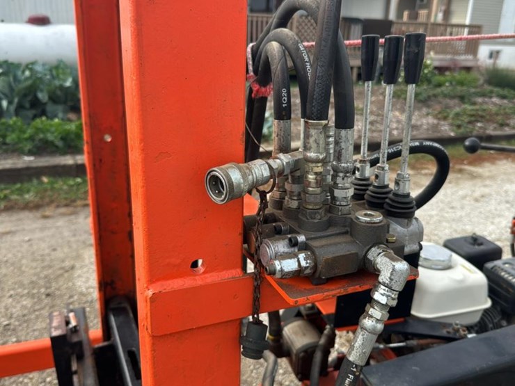 #1356-•-walk-behind-panther-forklift-image-9