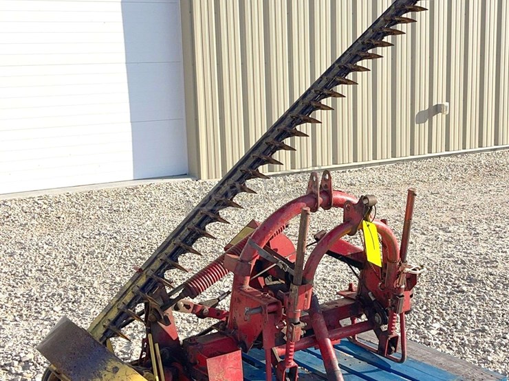 new-holland-451-image-1