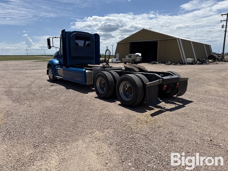 2009-peterbilt-386-image-7