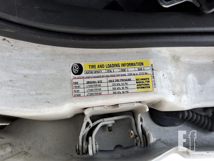 2006-gmc-sierra-2500hd-image-25