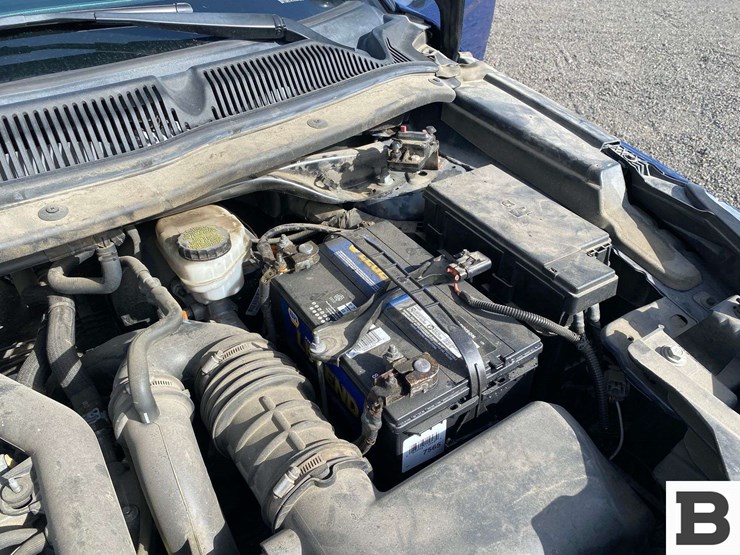 2018-ford-explorer-image-30