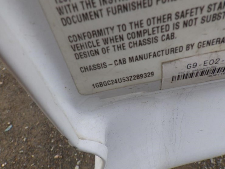 2003-chevrolet-2500hd-image-16