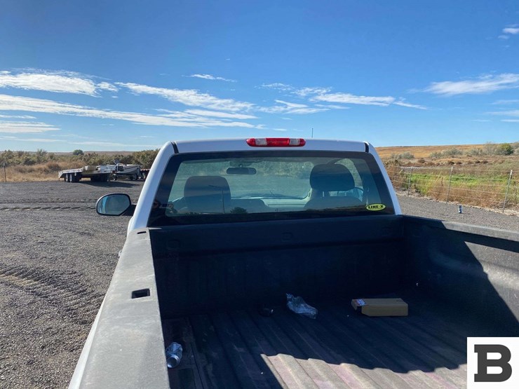 2012-chevrolet-silverado-1500-image-16