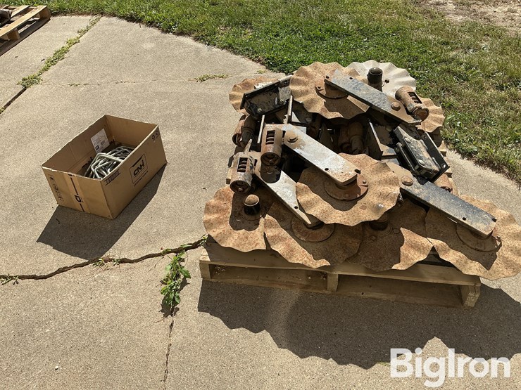 blu-jet-wavy-disc-&-brackets-image-6