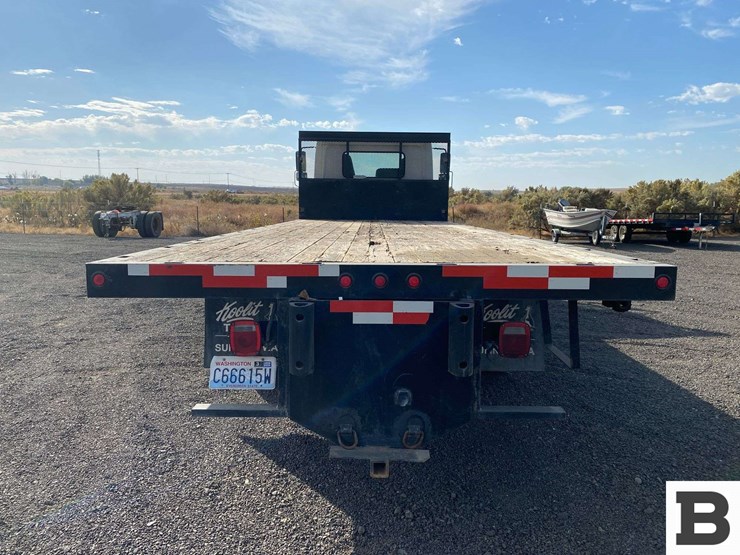 2014-hino-268-image-4