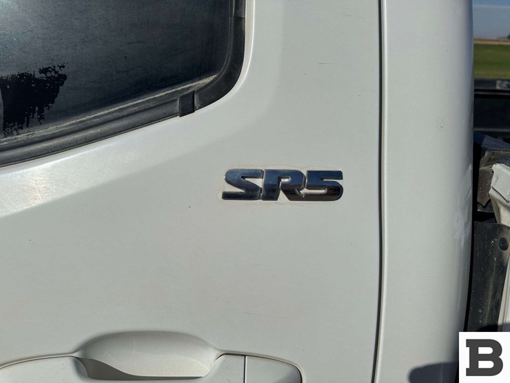 2017-toyota-tacoma-image-13