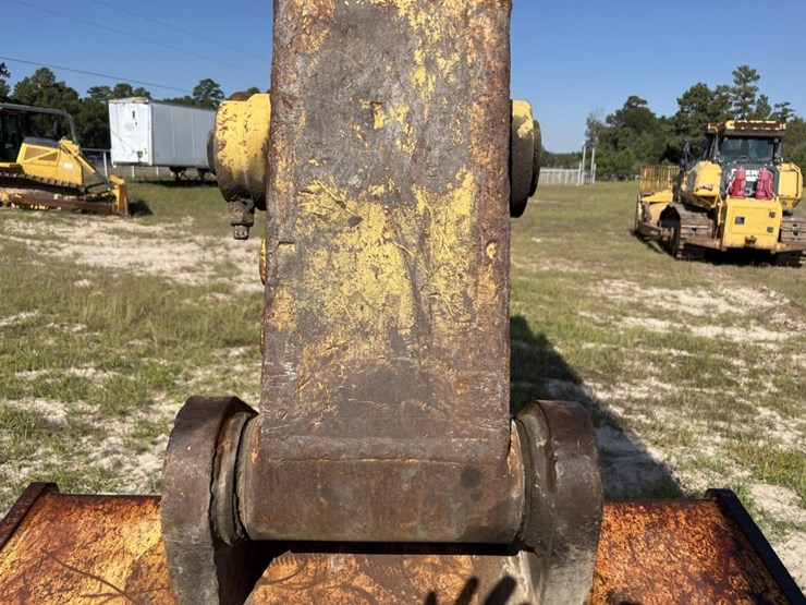 komatsu-pc228us-lc-image-19