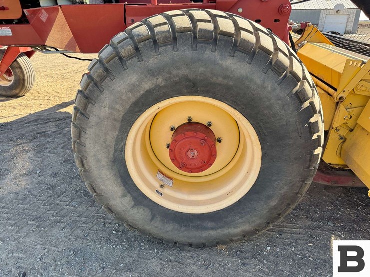 new-holland-h8040-image-45