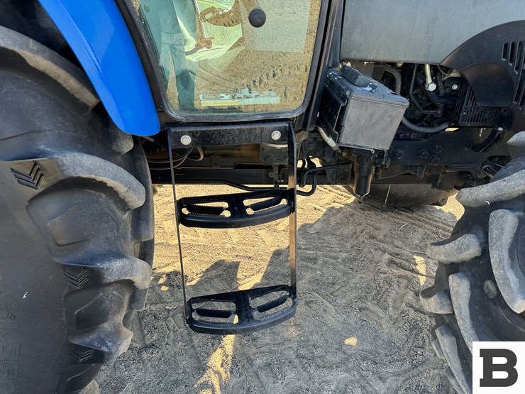 2014-new-holland-t4.105-image-38