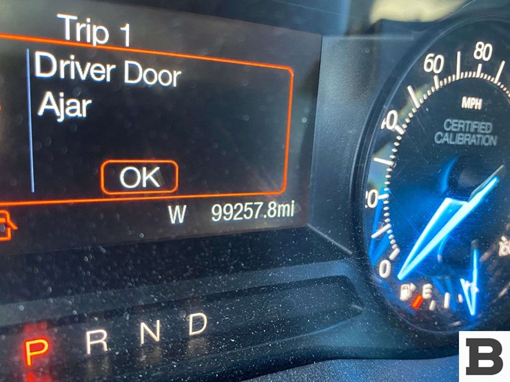 2018-ford-explorer-image-28