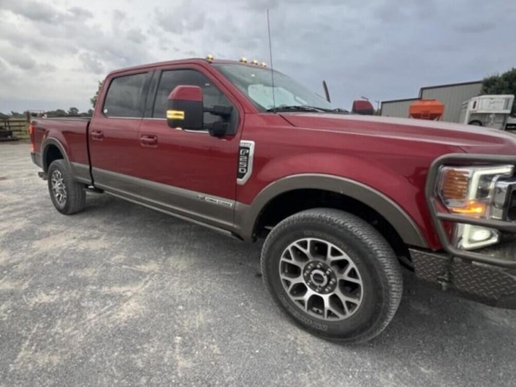 2021-ford-f250-king-ranch-image-1