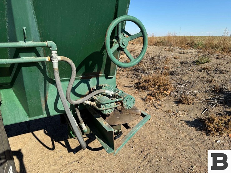 g&r-ag-products-compost-spreader-image-22