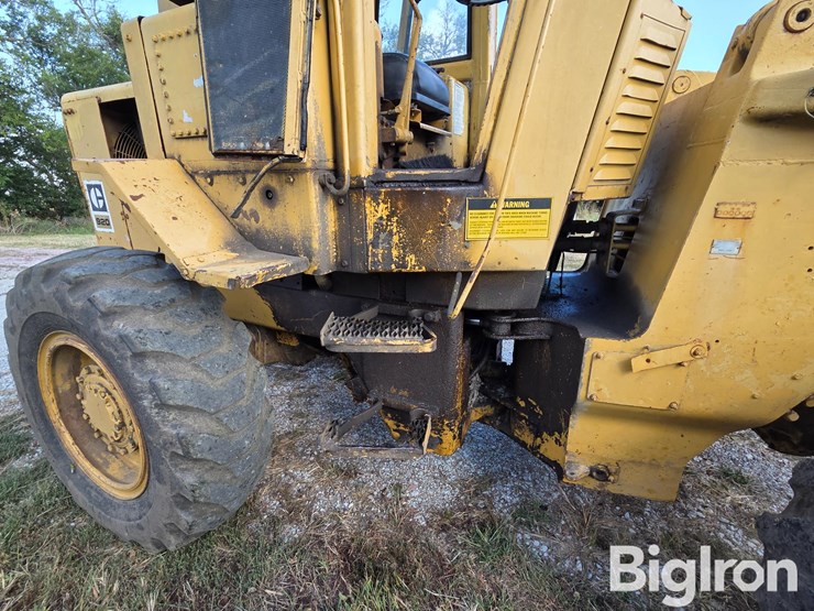 1975-caterpillar-920-image-14