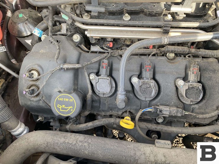 2016-ford-explorer-image-27