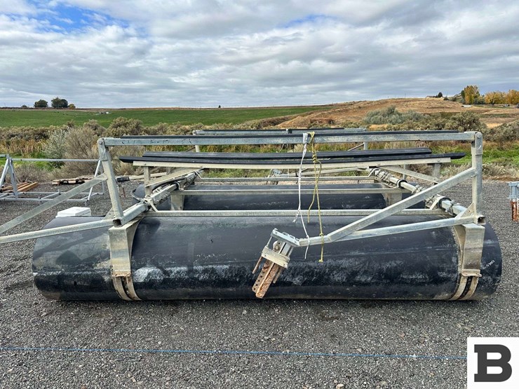 6,000lb-poly-lift-boat-lift-for-pontoon-with-blower-unit-image-2