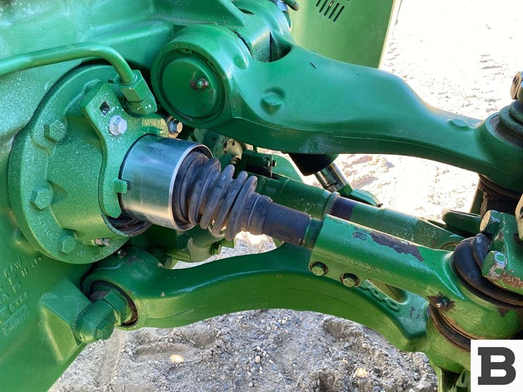 2011-john-deere-8285-tractor-image-42