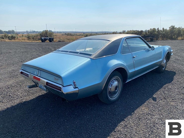 1968-oldsmobile-toronado-coupe-image-6