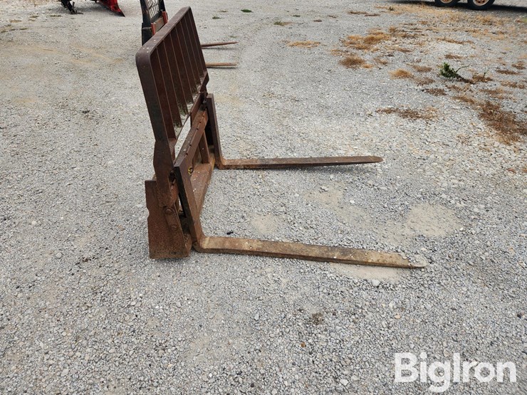 48"-pallet-forks-image-4