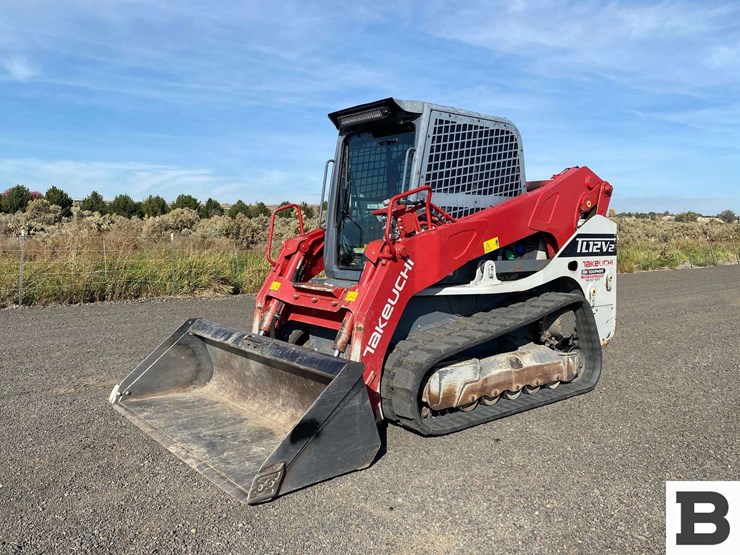 2021-takeuchi-tl12-image-1