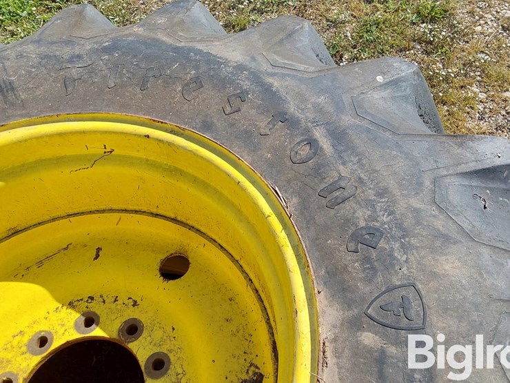 armstrong-/-firestone-24.5x32-bar-tires-on-john-deere-rims-image-16