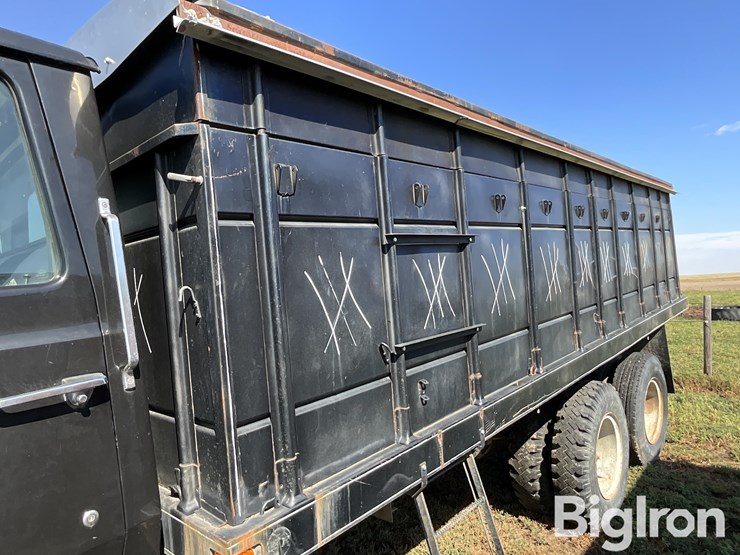 1975-ford-ln750-image-15