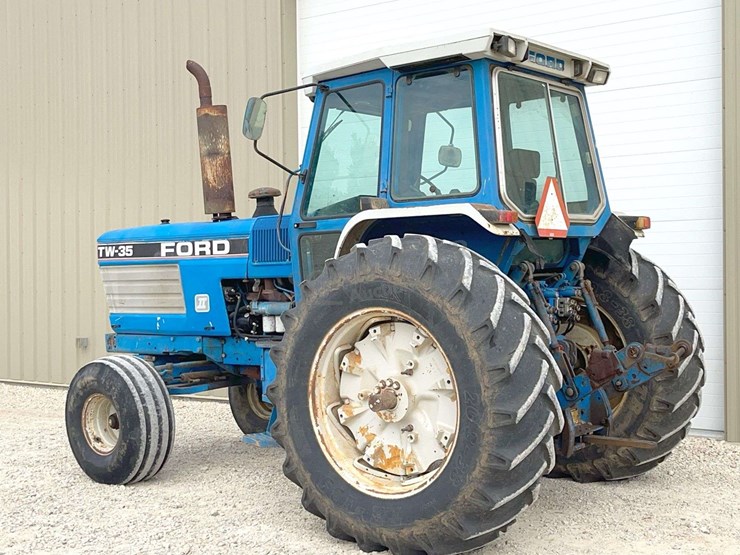 ford-tractor-image-6