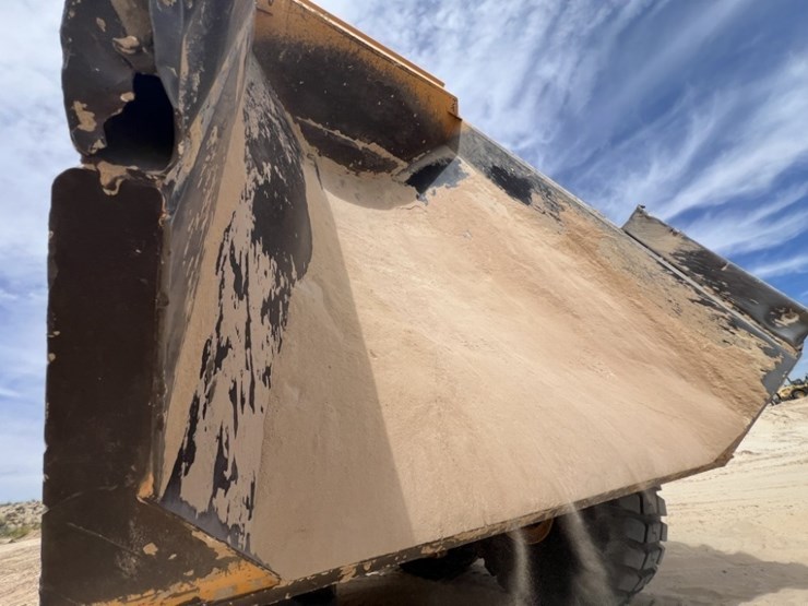 2021-volvo-a60h-image-39