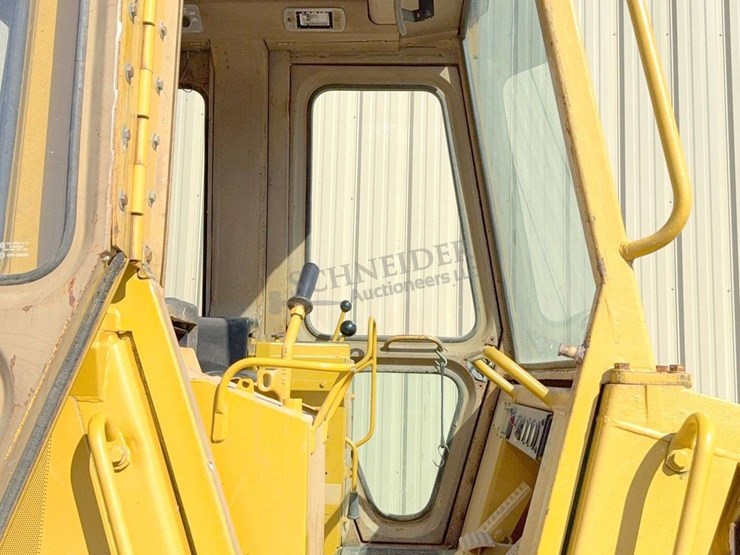 caterpillar-953b-image-36