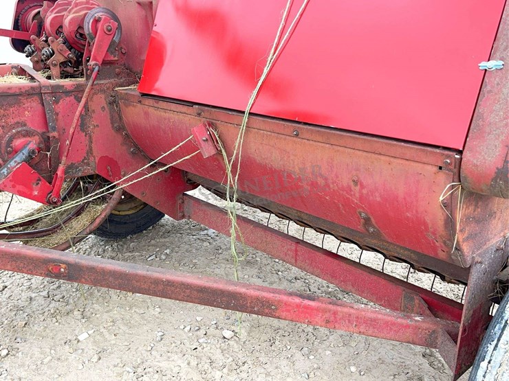 new-holland-67-image-18