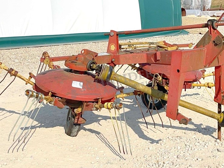 new-holland-254-image-1