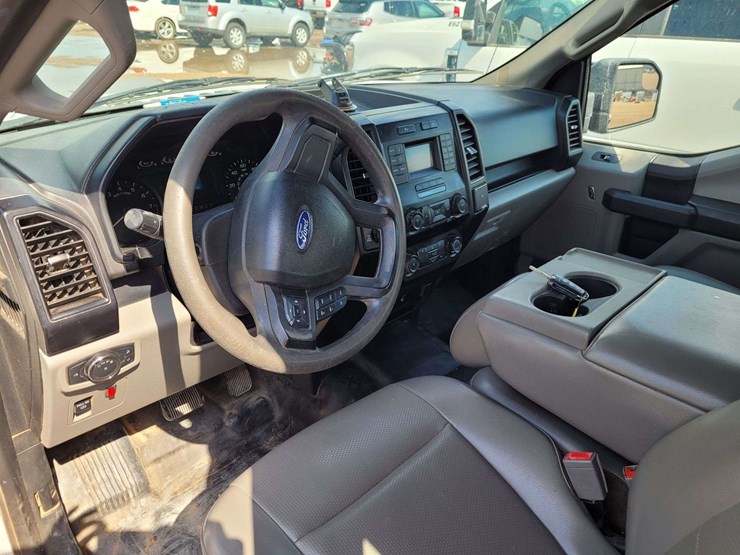 2018-ford-f150-xl-image-8