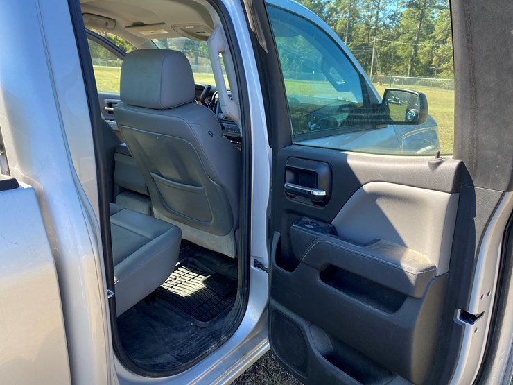 2014-chevrolet-silverado-image-15