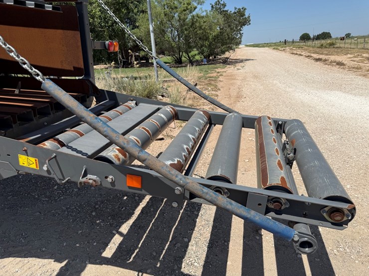 2022-massey-ferguson-2270xd-image-6